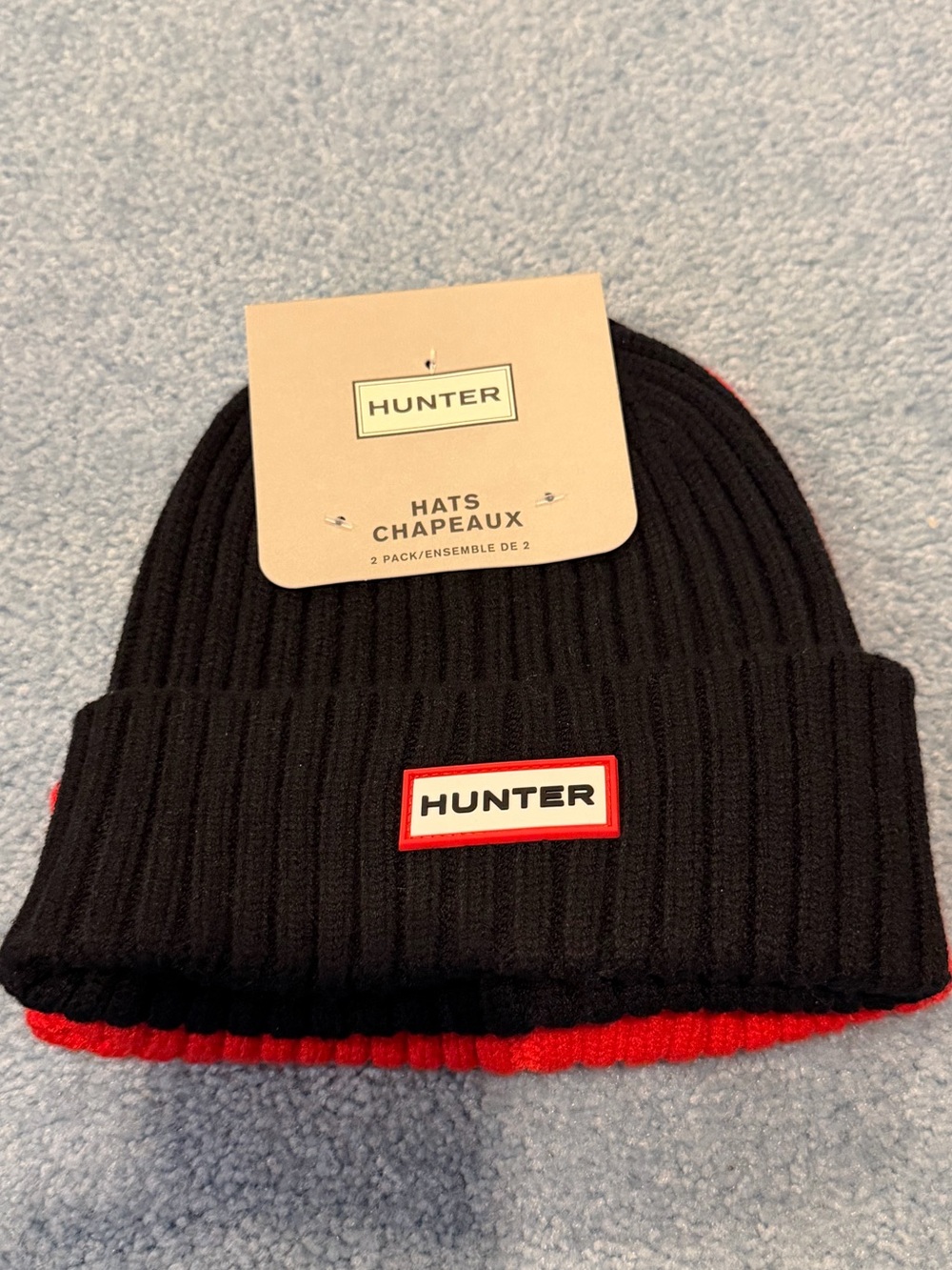 NWT - Hunter Men's 2 Pack Black & Red Ribbed Beanie Winter Hats